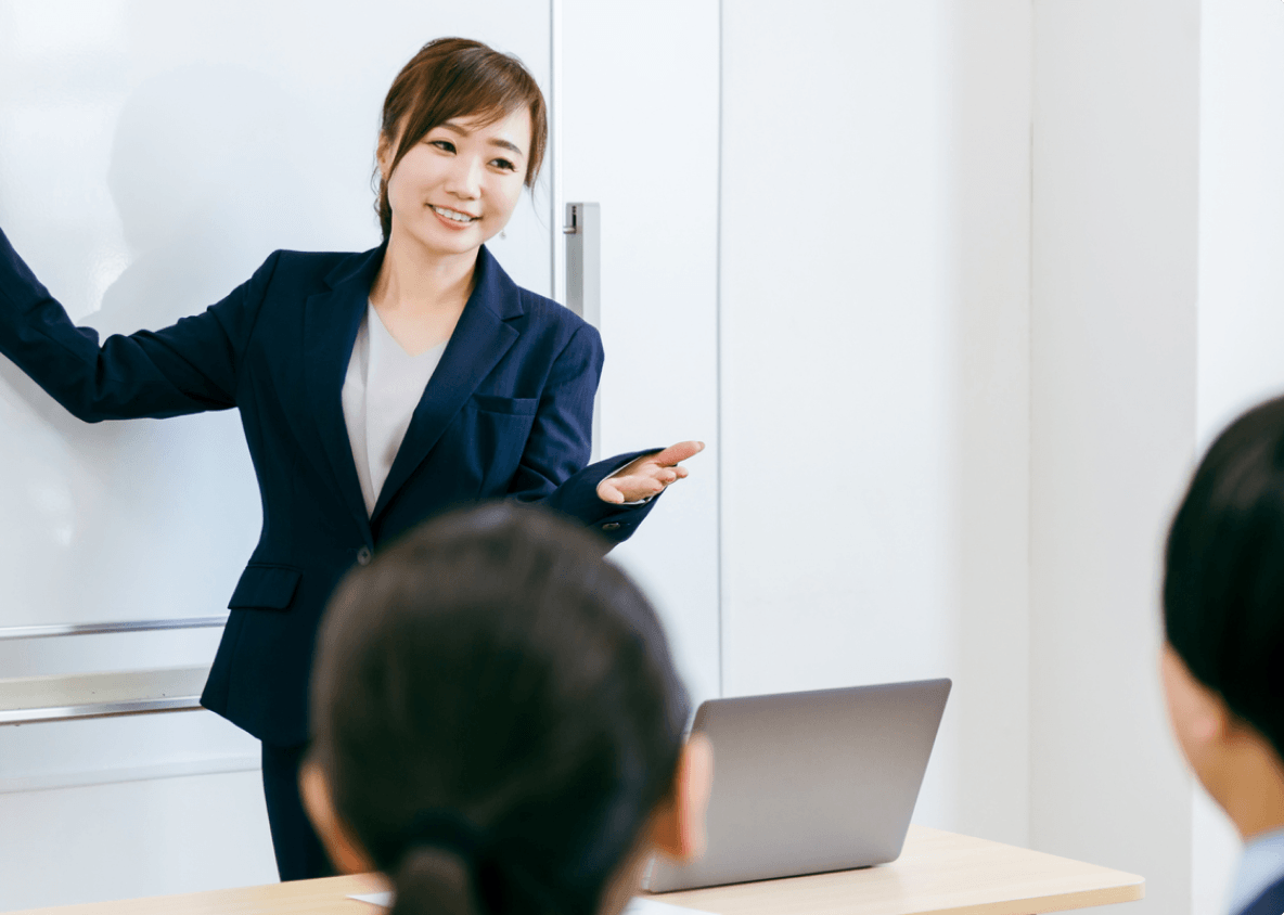 現地研修が主軸